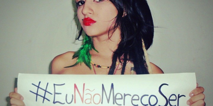 O brasileiro ainda vê a mulher como uma boneca inflável